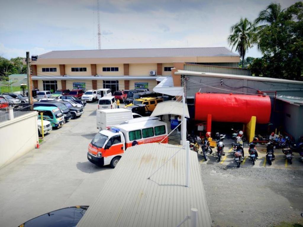 Big Daddy Hotel And Convention Center Butuan City Exteriör bild