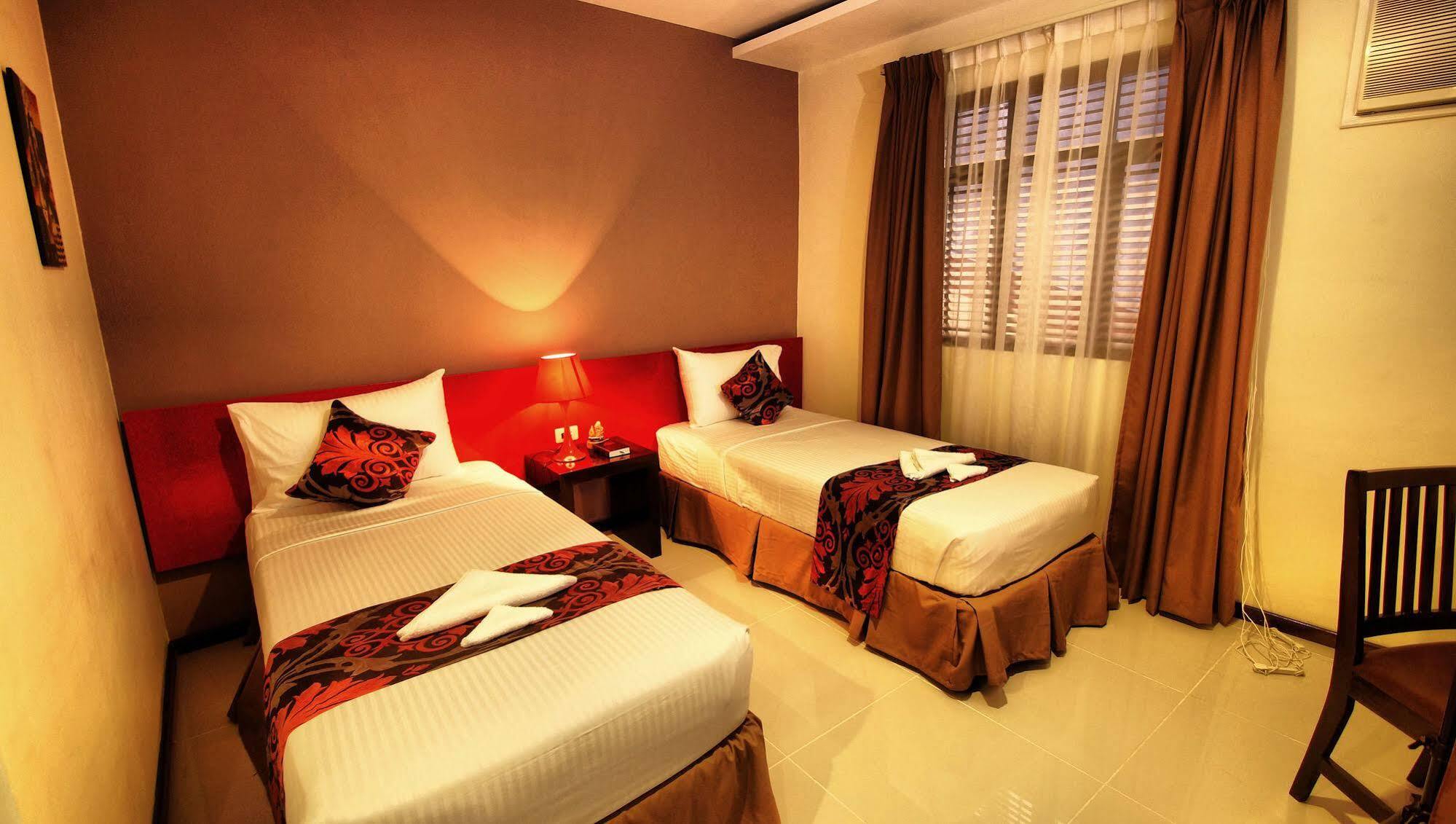 Big Daddy Hotel And Convention Center Butuan City Exteriör bild