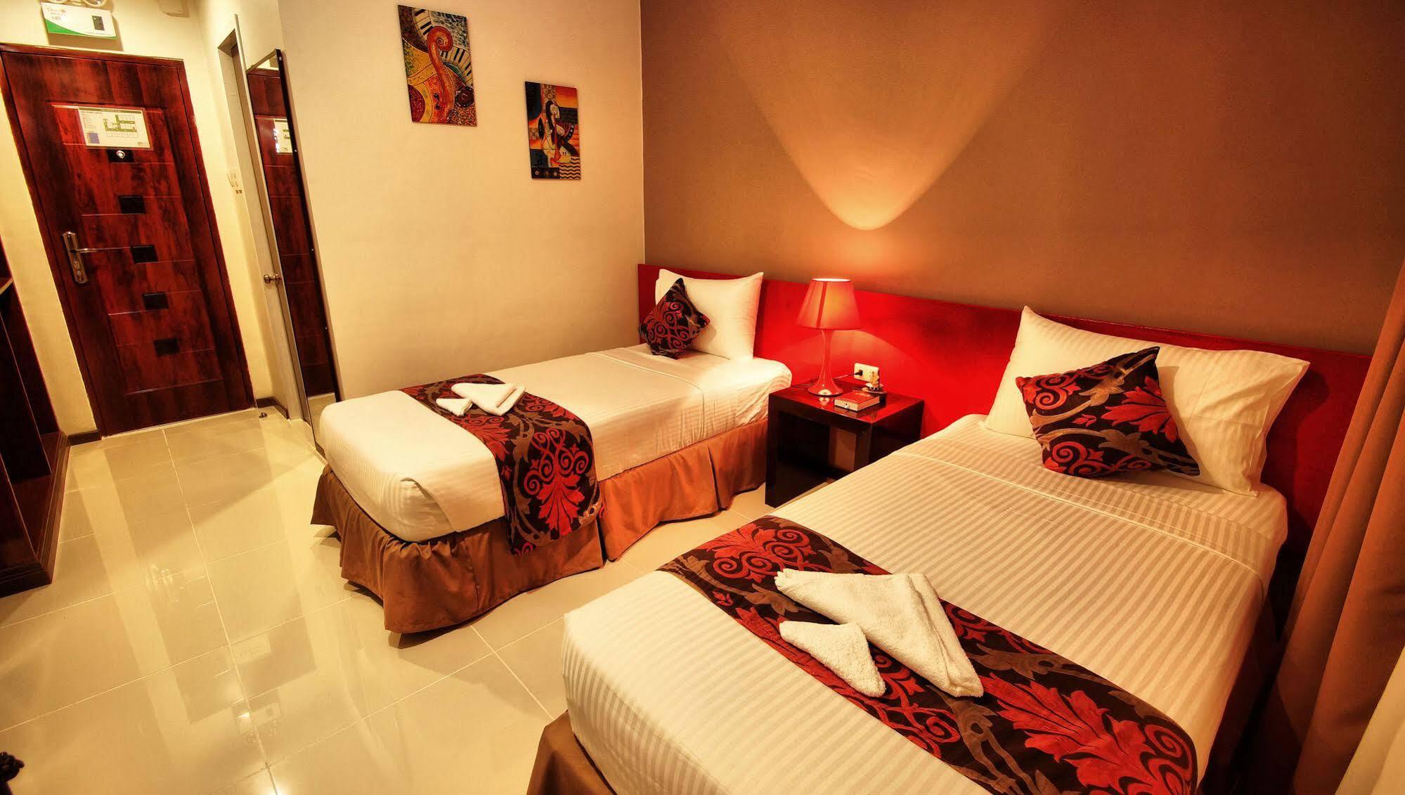 Big Daddy Hotel And Convention Center Butuan City Exteriör bild